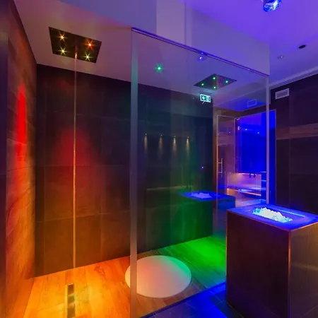 Szálloda Waldorf Palace 4*