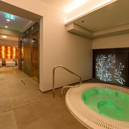 Waldorf Palace Szálloda Cattolica