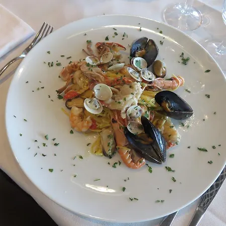 Waldorf Palace Szálloda 4*