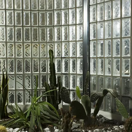 Waldorf Palace מלון קאטוליקה