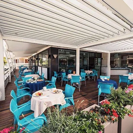 Szálloda Waldorf Palace 4*