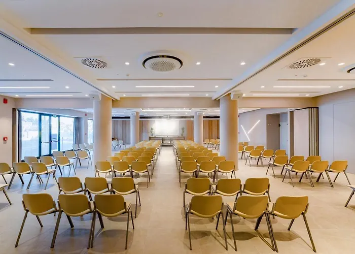 Waldorf Palace 호텔