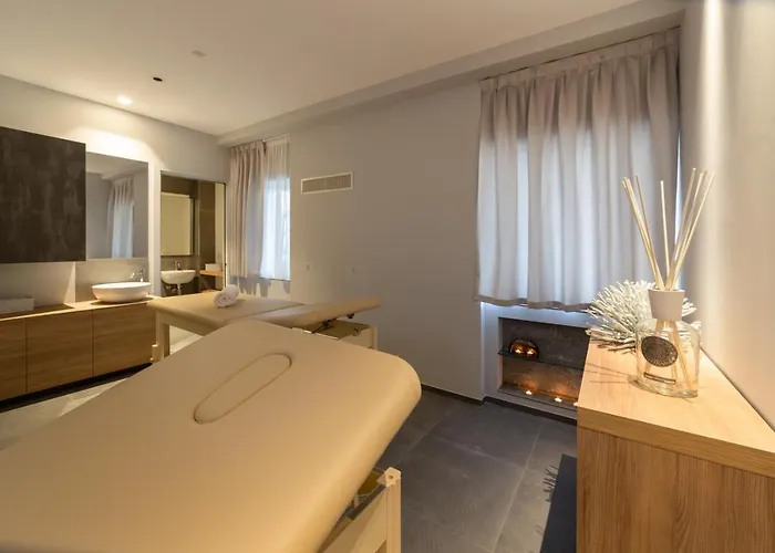 Waldorf Palace Hotel 4*