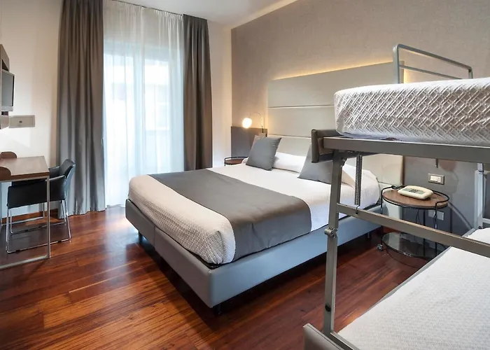 Waldorf Palace Hotel 4*