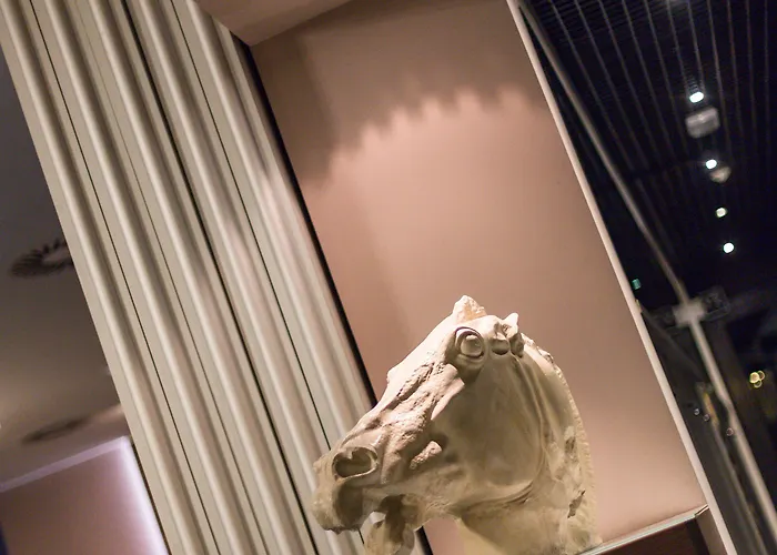 Waldorf Palace 호텔