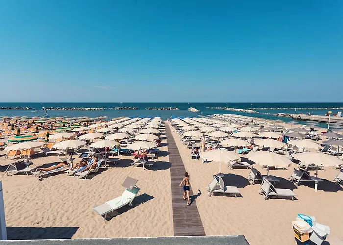 Waldorf Palace 호텔 4*