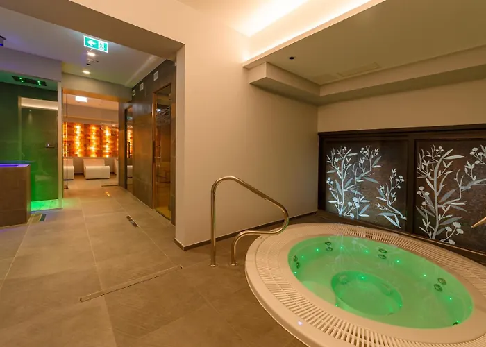 Waldorf Palace 호텔 카톨리카