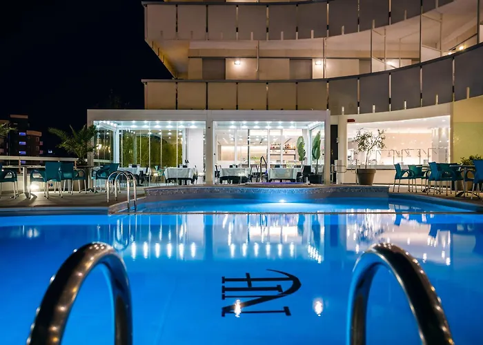 호텔 Waldorf Palace 4*