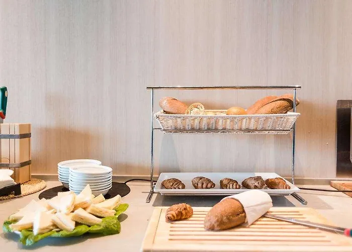 Waldorf Palace 호텔 4*